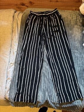 New Directions Black & White Striped Pull-On Pants
